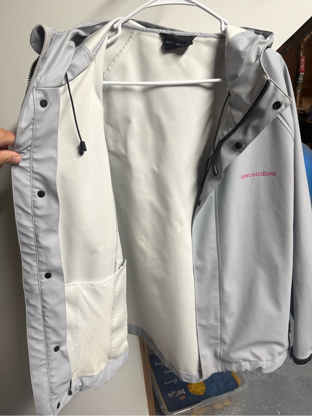 Grundéns Women’s Light Gray Waterproof Hooded Jacket - Picture 2 of 4